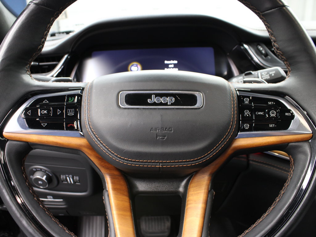 Used 2023 Jeep Grand Cherokee L Summit AWD/4WD image 66