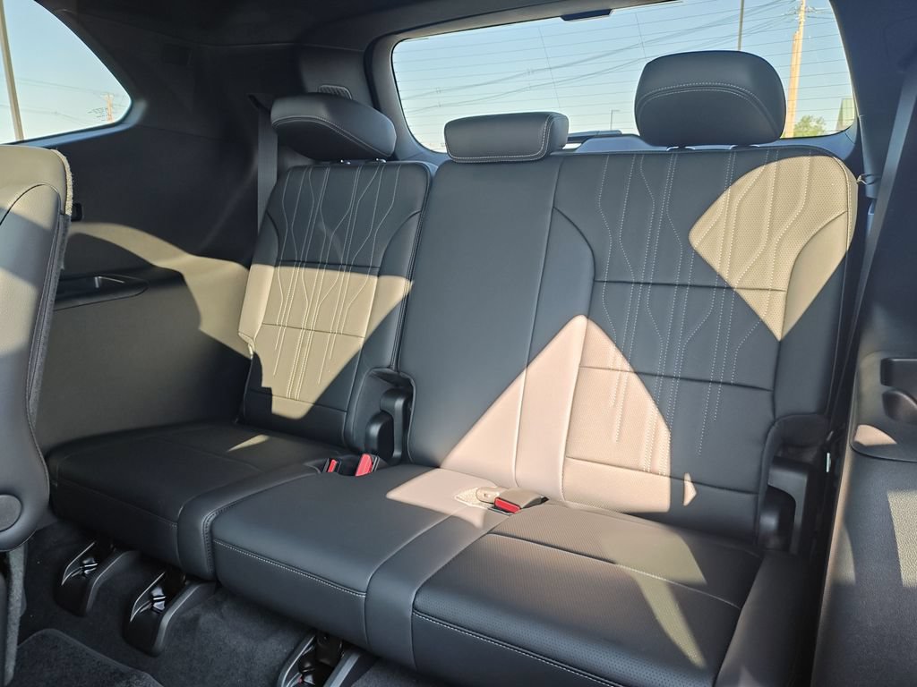 New 2026 Buick Enclave Avenir w/ Super Cruise Package FWD image 25