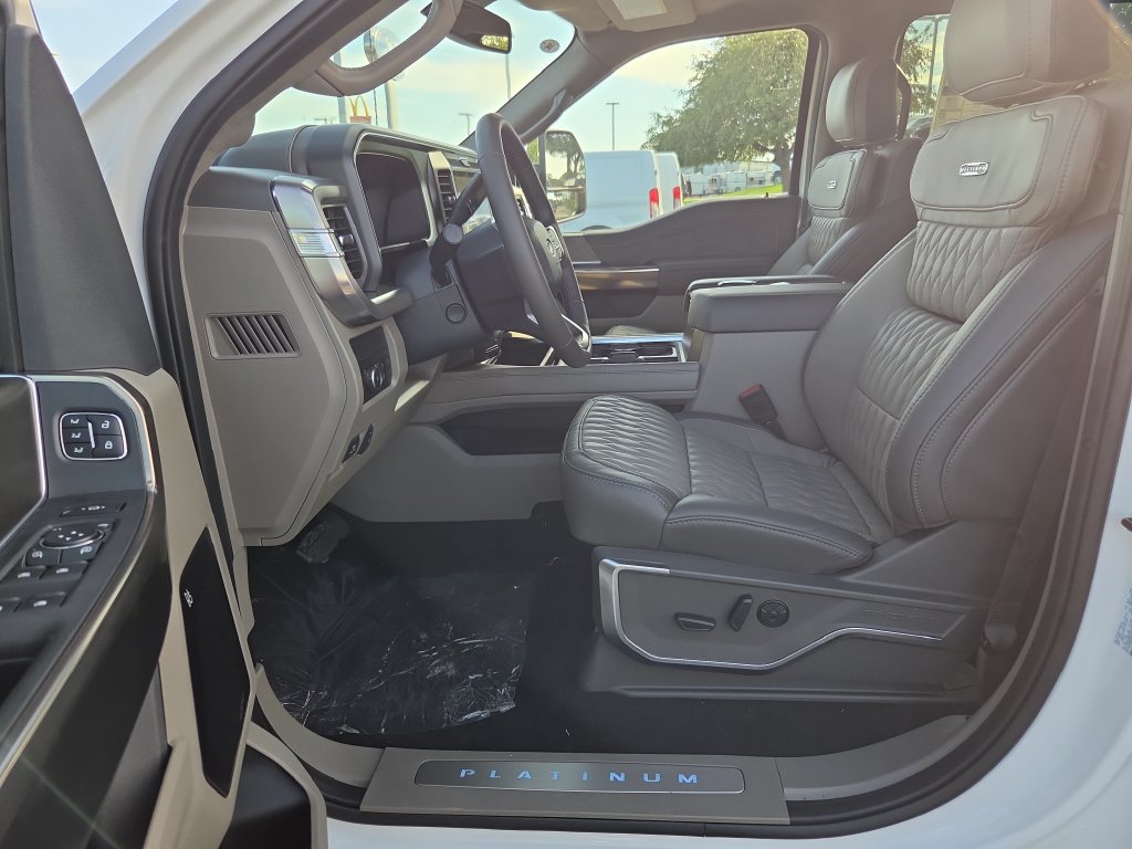 New 2027 Ford F250 Platinum w/ Platinum Plus Package AWD/4WD image 26