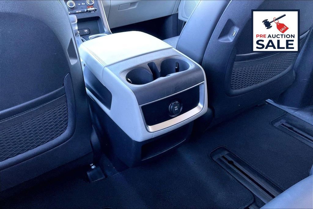 Used 2024 Kia Carnival LX image 33