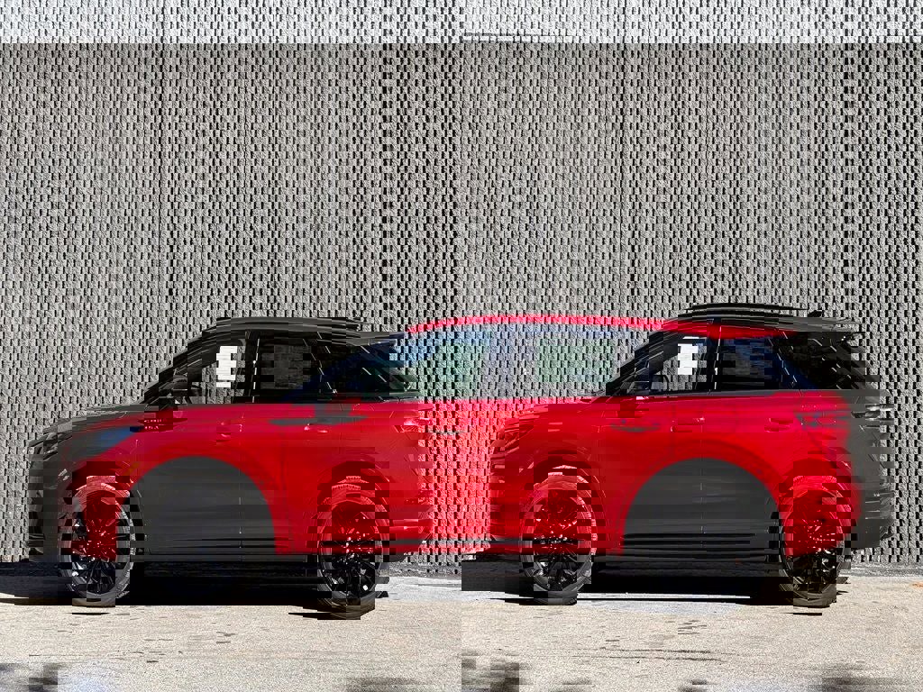 New 2026 Lincoln Corsair Premiere image 2