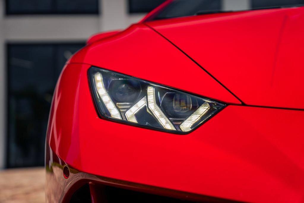 Used 2024 Lamborghini Huracan EVO AWD/4WD image 9