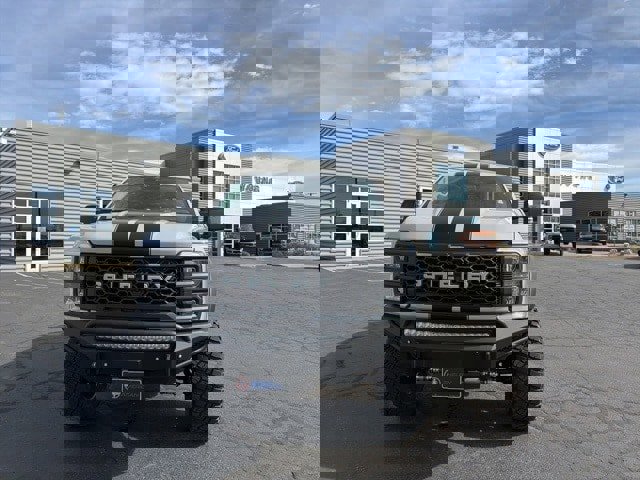 New 2025 Ford F250 Lariat w/ Lariat Ultimate Package image 3