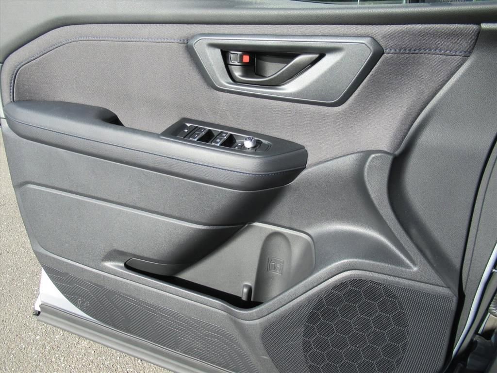 Used 2025 Subaru Forester Premium image 19