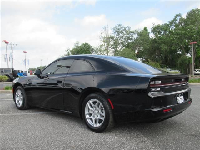 Used 2025 Dodge Charger R/T w/ Quick Order Package 25M R/T image 4