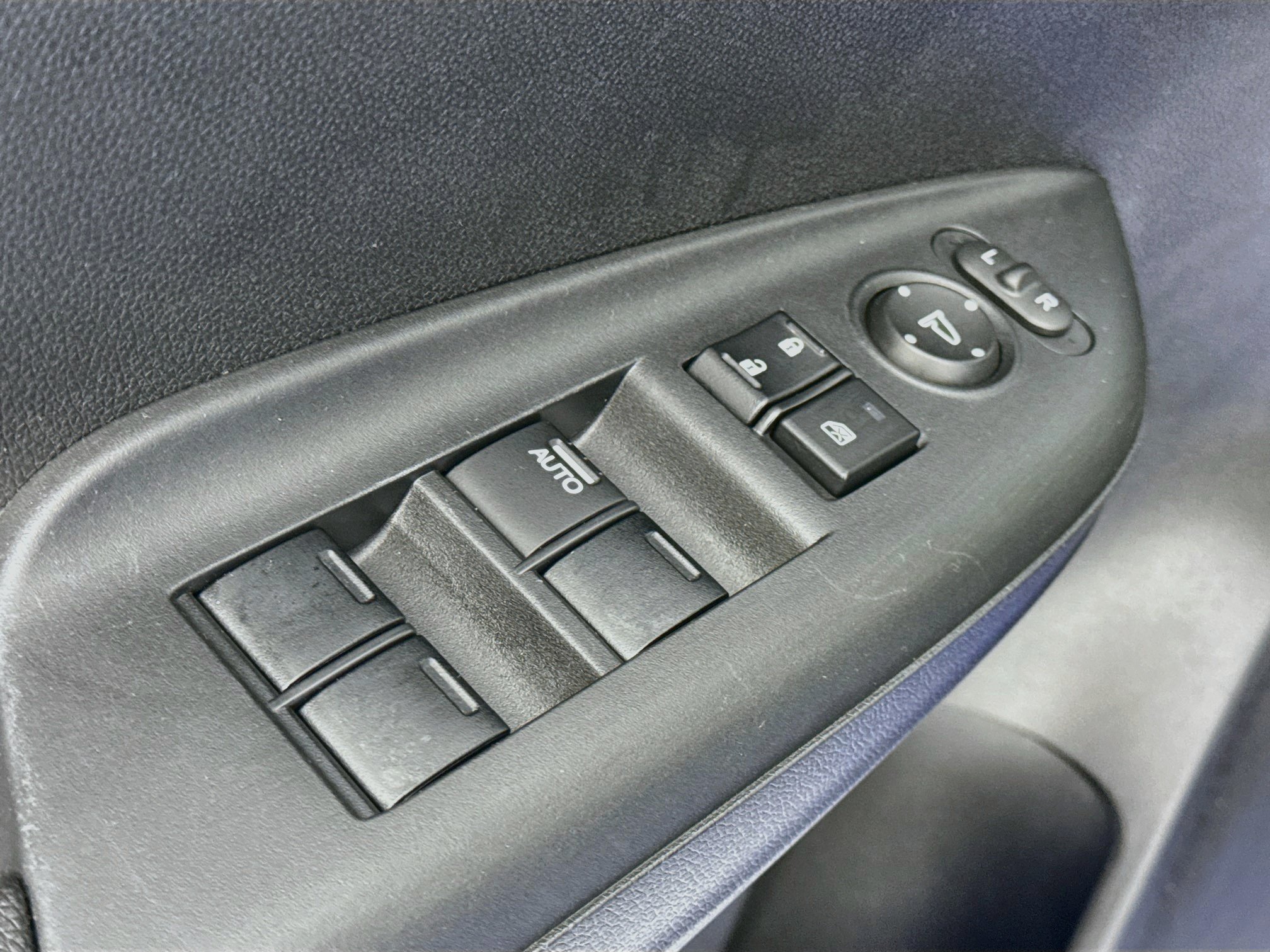 Used 2016 Honda Fit EX image 17