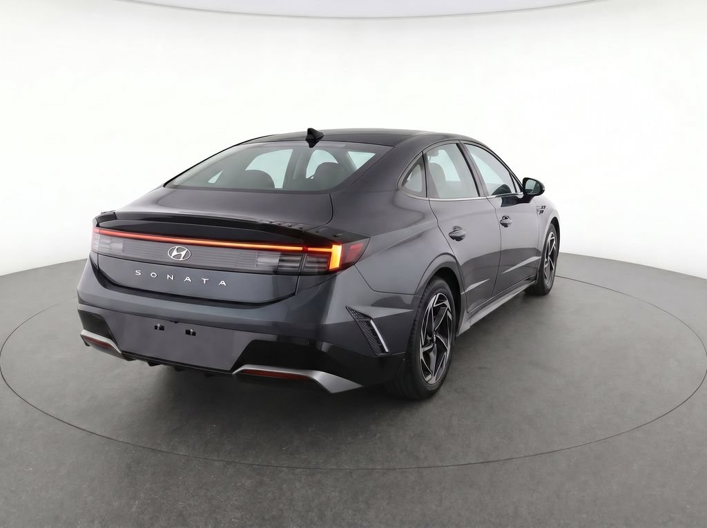 New 2026 Hyundai Sonata SEL FWD image 4