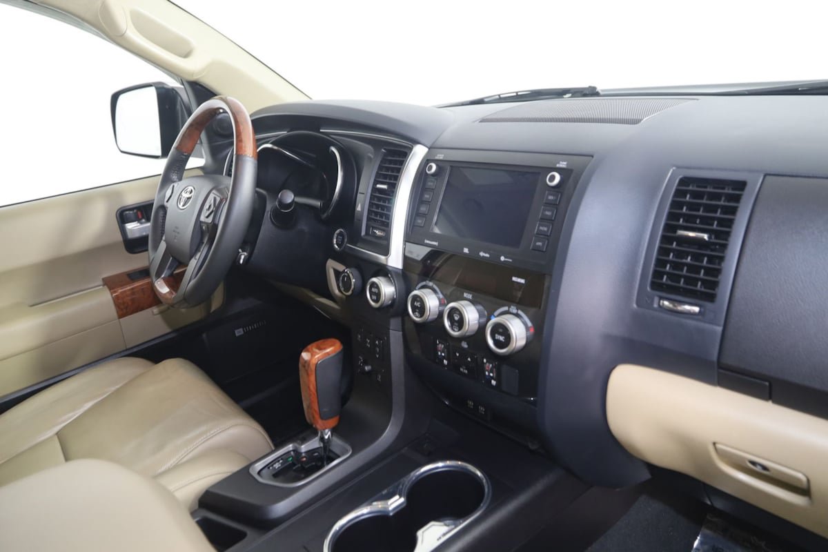 Used 2020 Toyota Sequoia Platinum AWD/4WD image 41