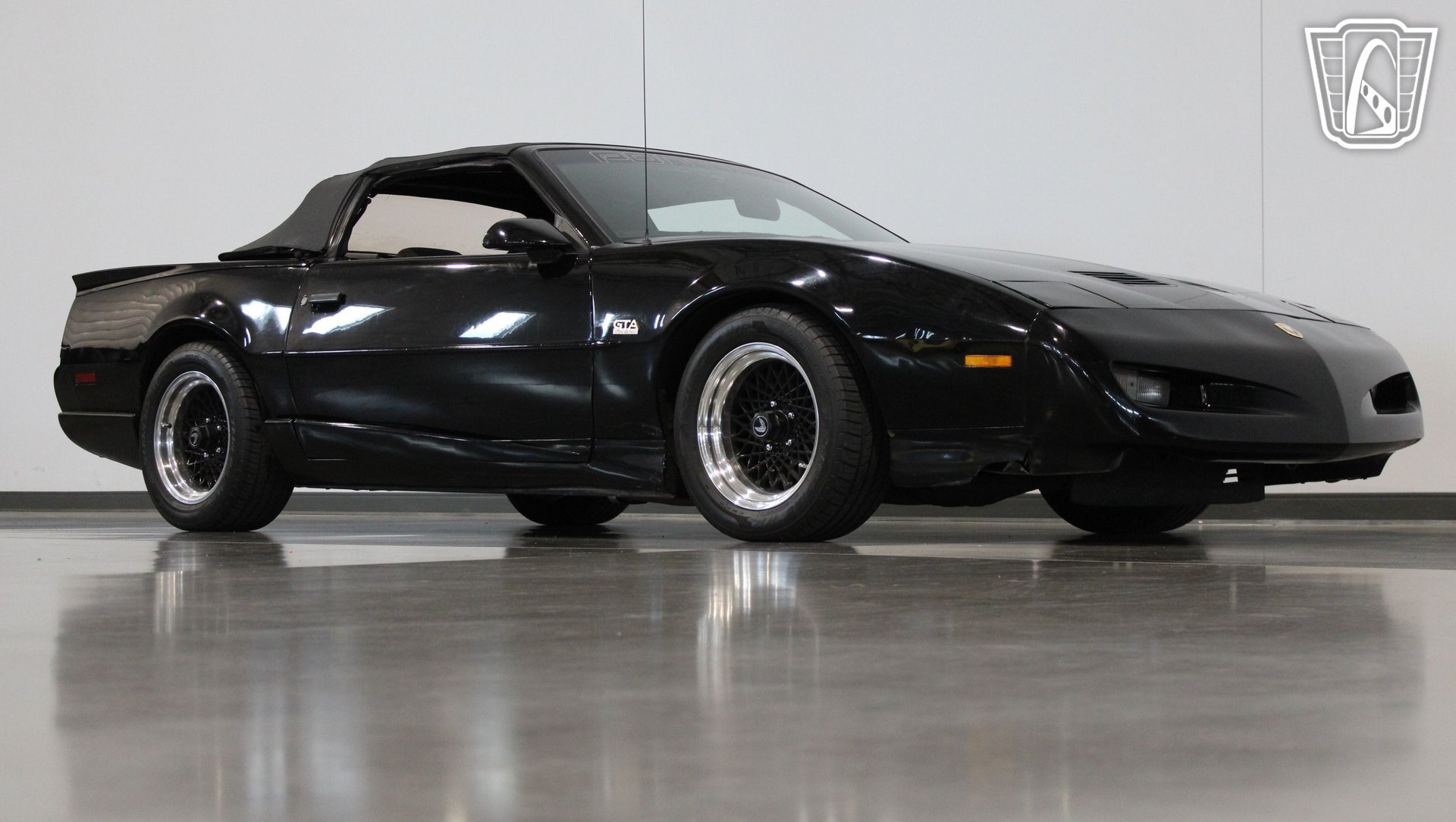 Used 1992 Pontiac Firebird Convertible RWD image 31