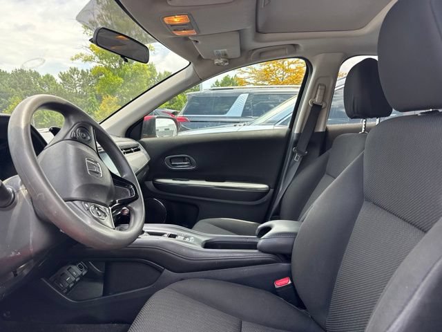 Used 2017 Honda HR-V EX image 7