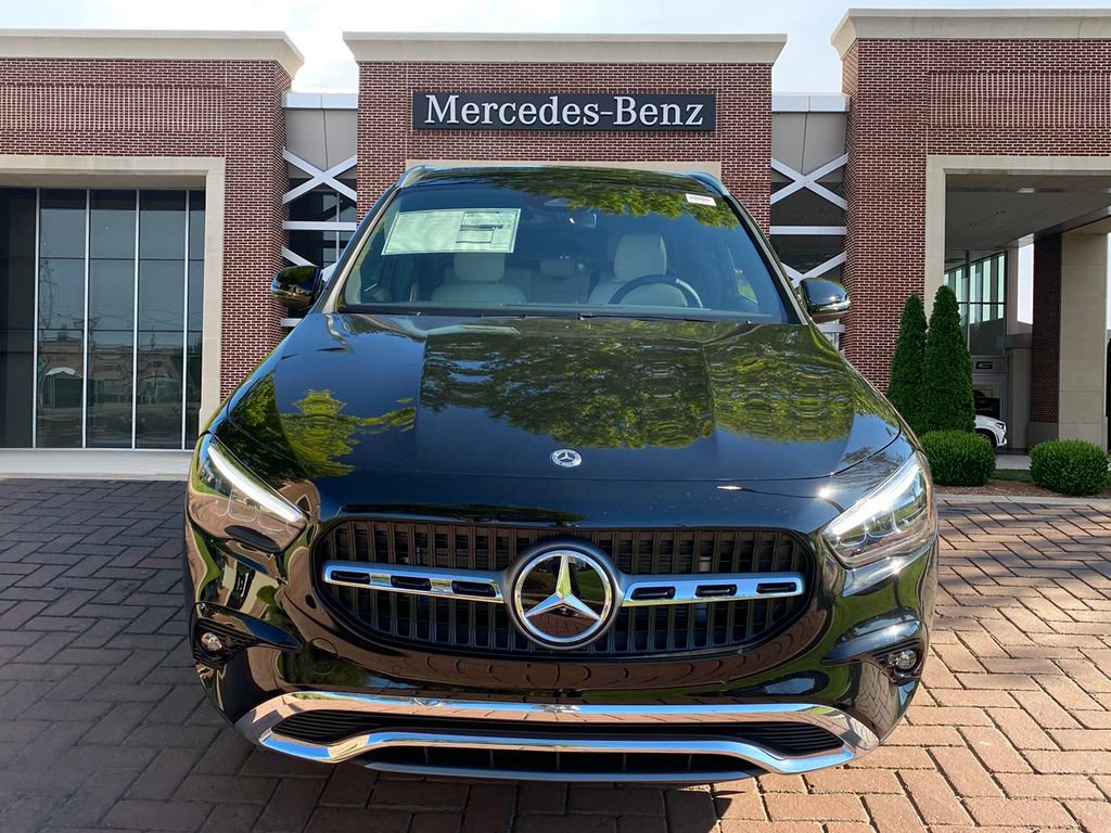 Certified 2025 Mercedes-Benz GLA 250 image 2