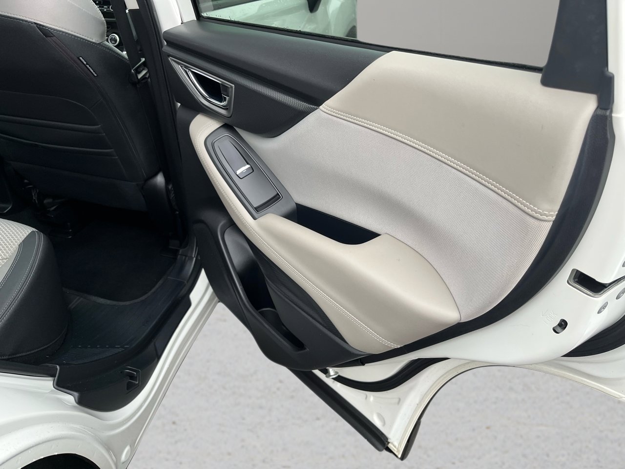 Used 2020 Subaru Forester Premium image 29