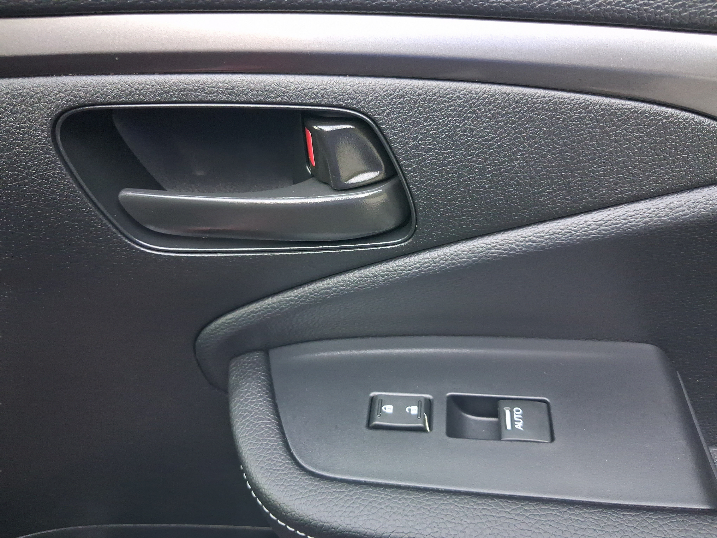 Used 2024 Honda Passport EX-L image 32