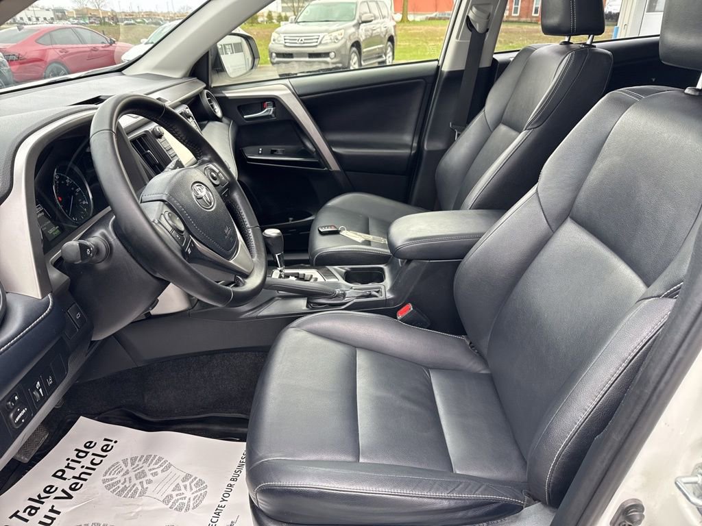 Used 2018 Toyota RAV4 Limited image 29