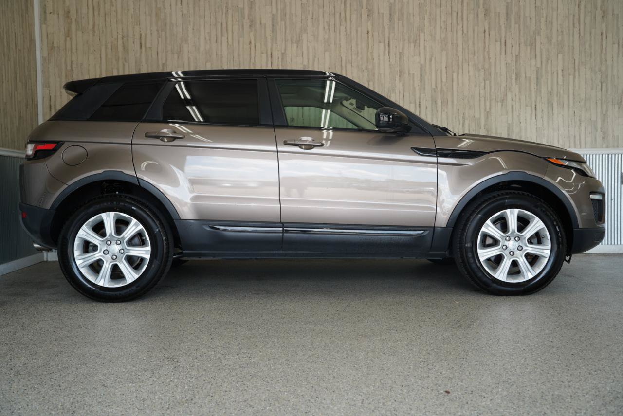 Used 2018 Land Rover Range Rover Evoque SE Premium AWD/4WD image 5
