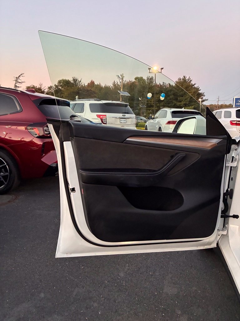Used 2023 Tesla Model Y Long Range AWD/4WD image 28