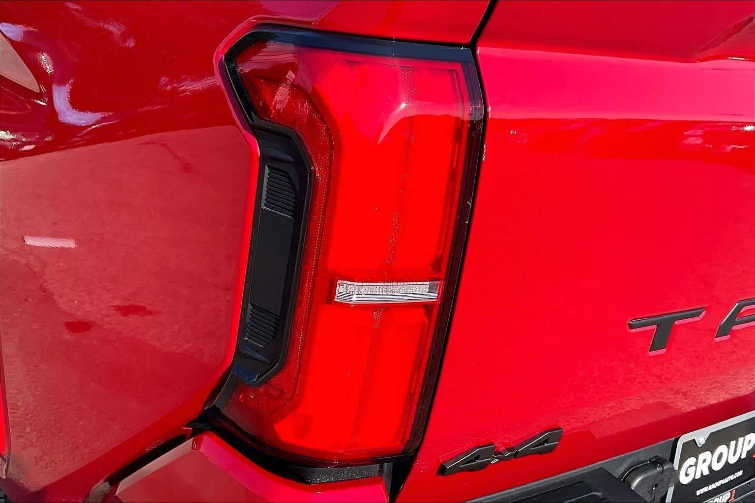 Used 2026 Toyota Tacoma SR5 AWD/4WD image 27