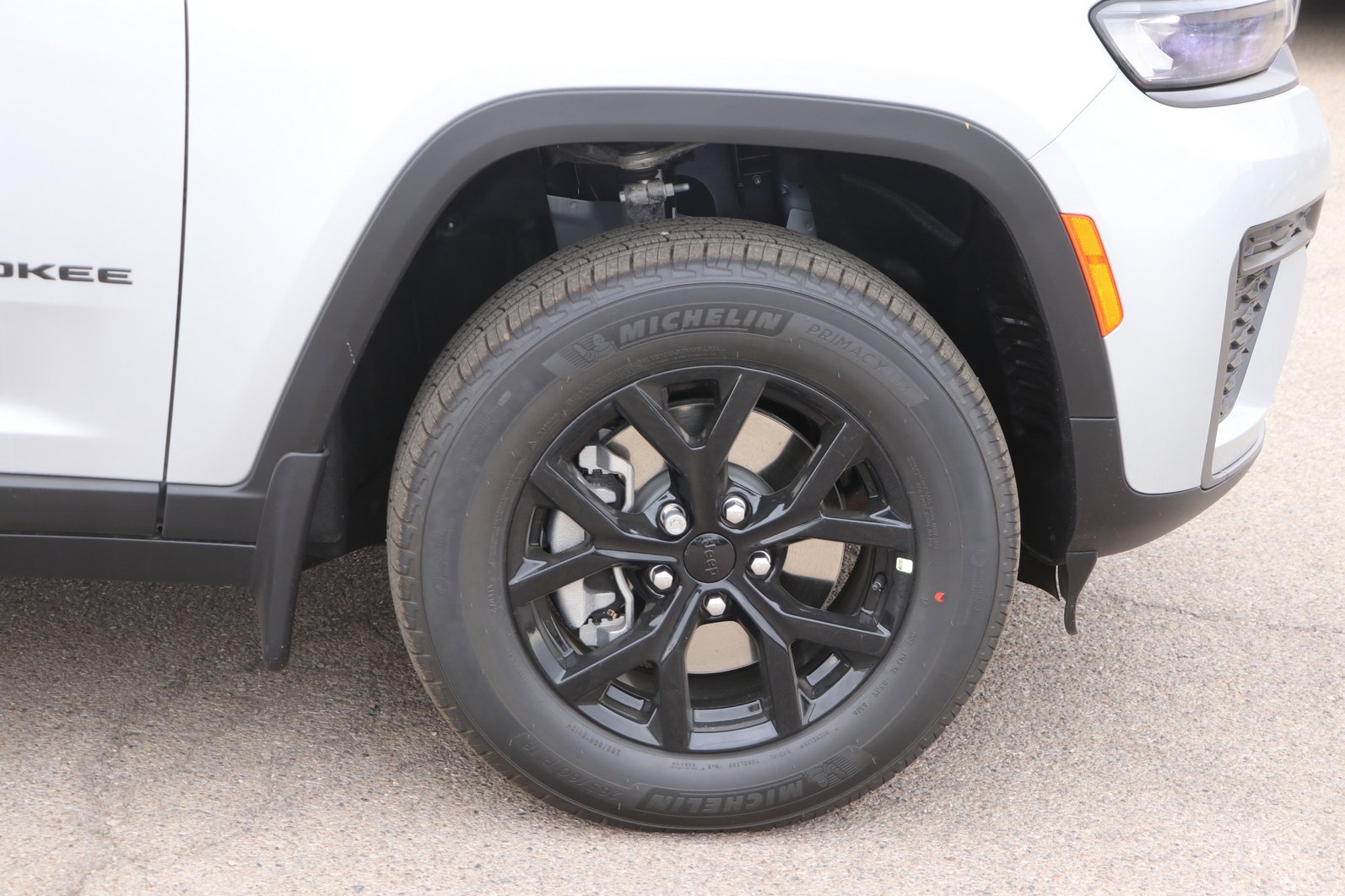 New 2026 Jeep Grand Cherokee L 4WD image 9