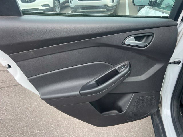 Used 2013 Ford Focus SE FWD image 10