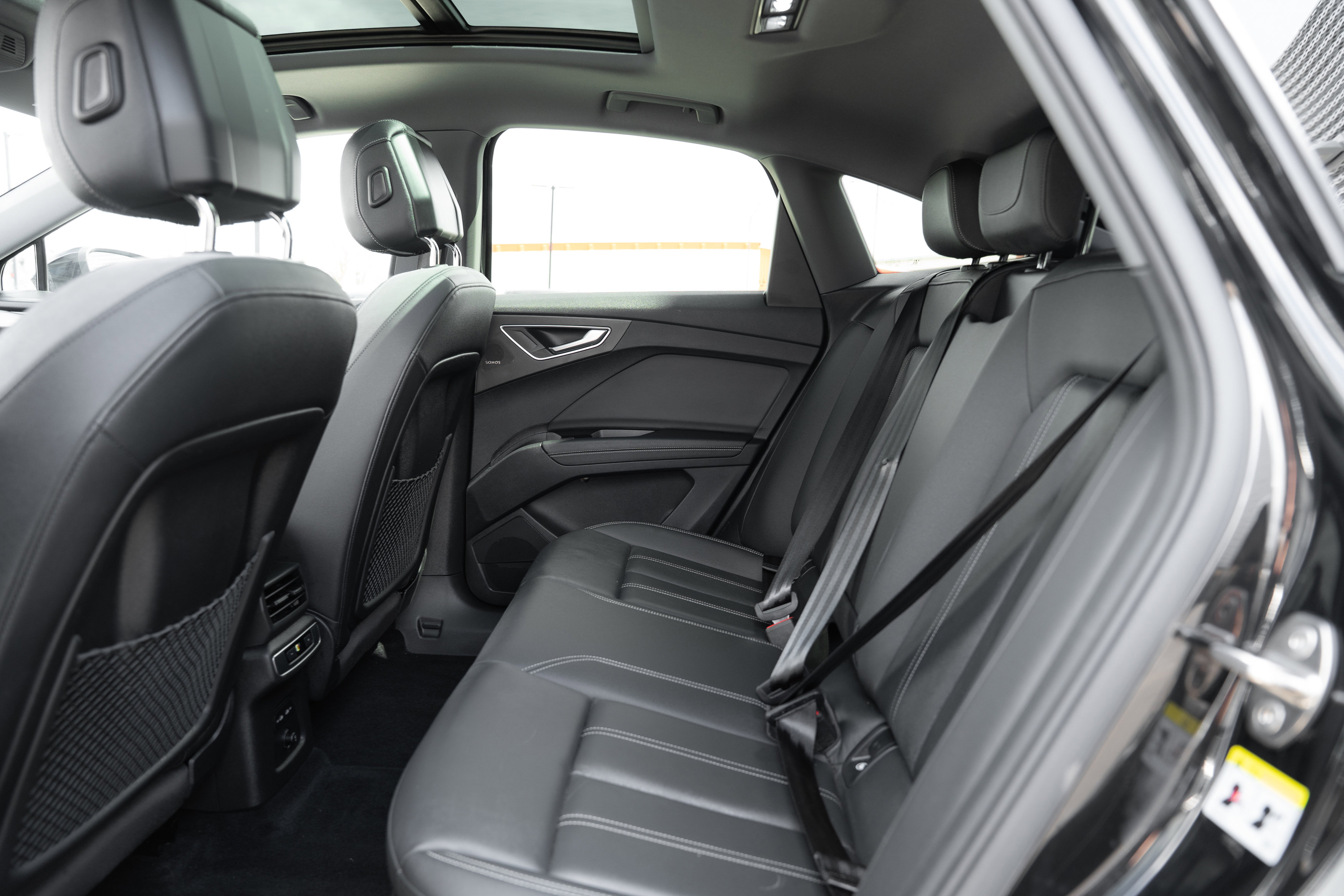 Certified 2023 Audi Q4 e-tron Prestige image 26