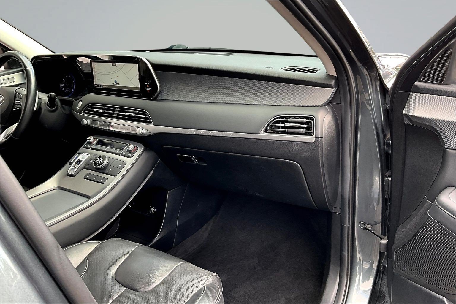 Used 2022 Hyundai Palisade SEL w/ 8P Bench Seat Package FWD image 24