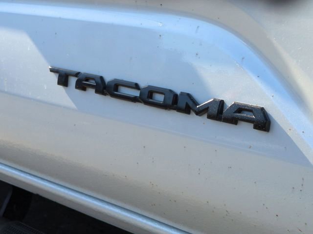 Used 2025 Toyota Tacoma TRD Sport image 33