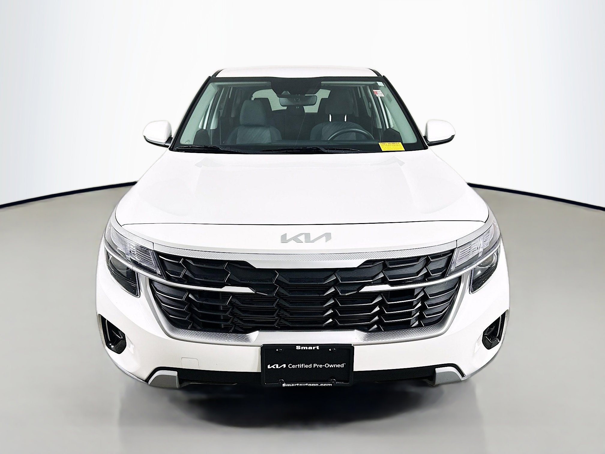 Certified 2025 Kia Seltos LX AWD/4WD image 2