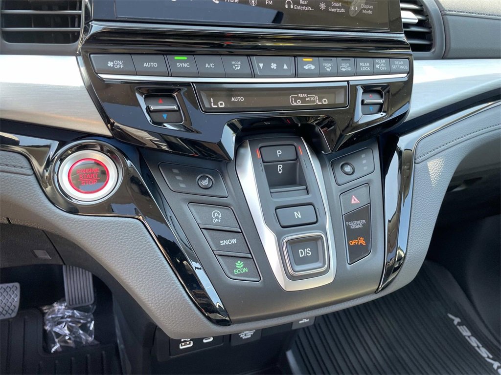 New 2026 Honda Odyssey Touring image 18