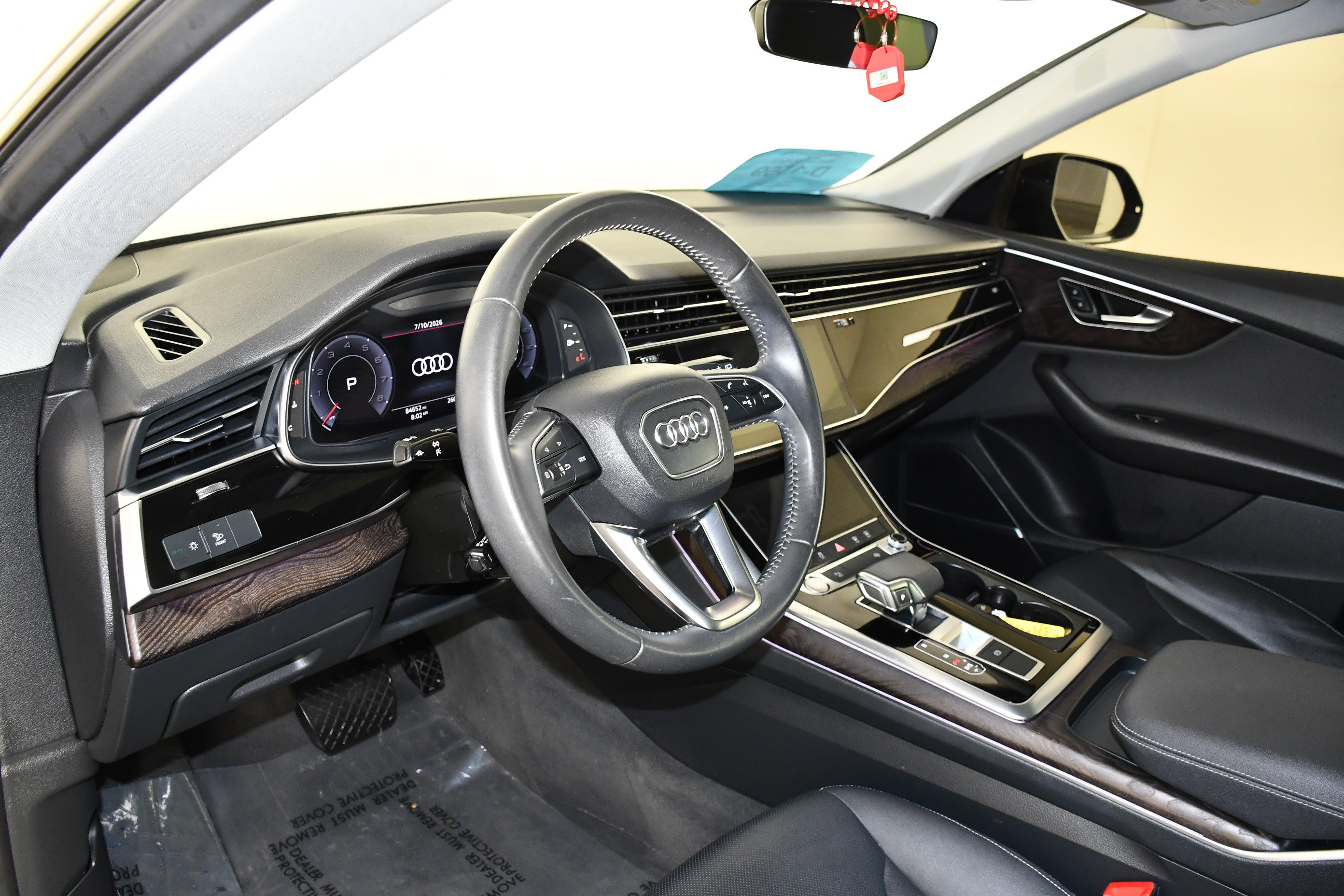 Used 2020 Audi Q8 Premium Plus w/ Premium Plus Package AWD/4WD image 34
