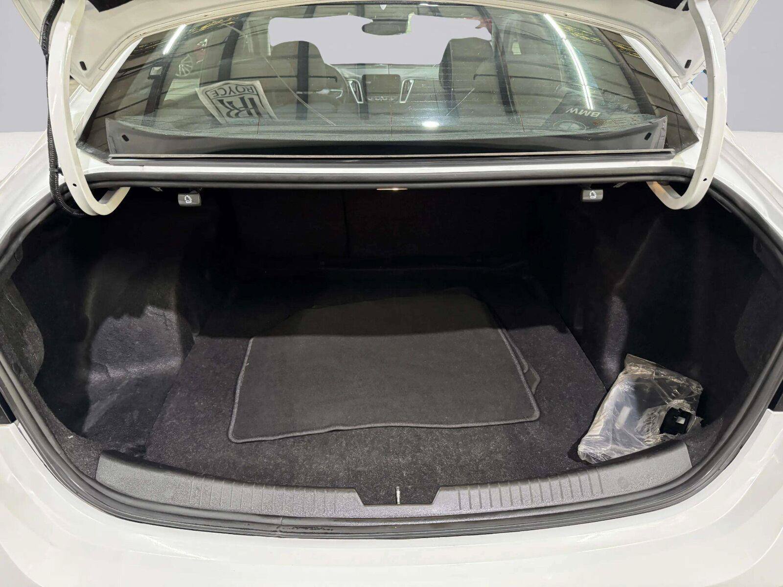 Used 2023 Chevrolet Malibu RS FWD image 60