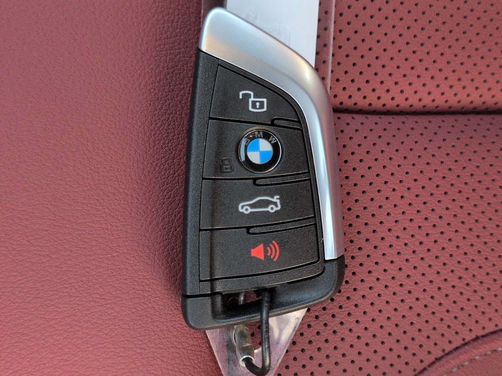 Used 2026 BMW 330i xDrive Sedan w/ Convenience Package AWD/4WD image 36