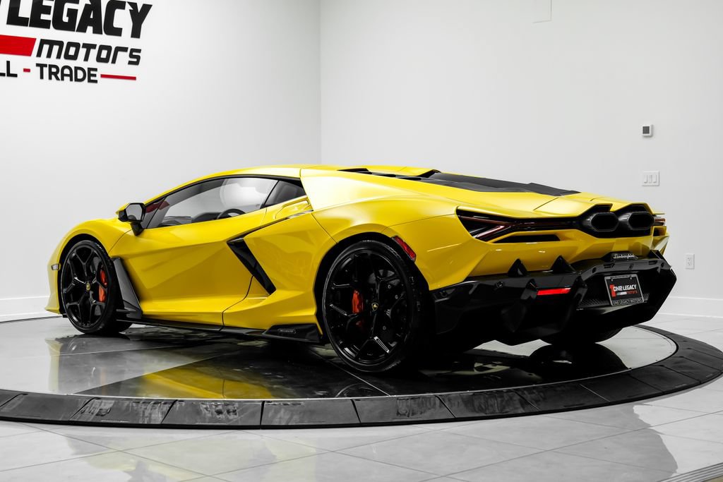 Used 2025 Lamborghini Revuelto AWD/4WD image 10