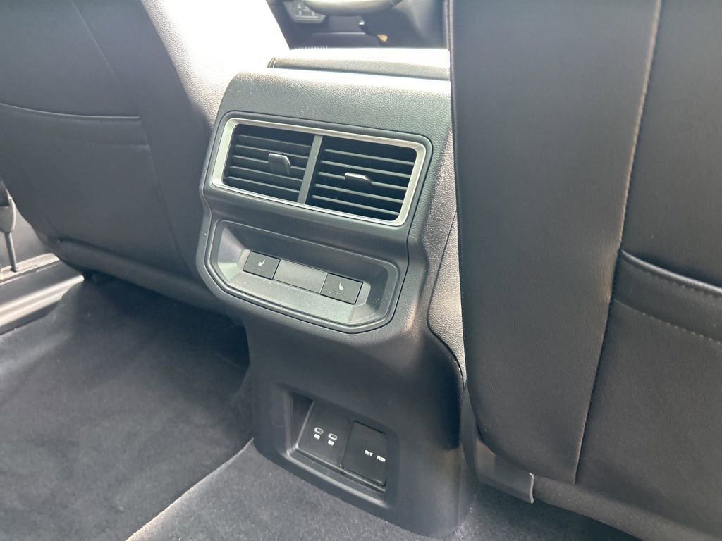 Used 2025 Volkswagen Atlas Cross Sport SEL image 45