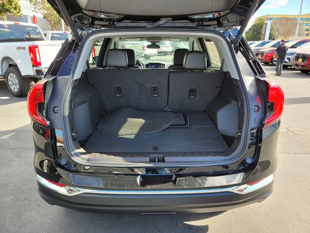 Used 2024 GMC Terrain SLT image 12