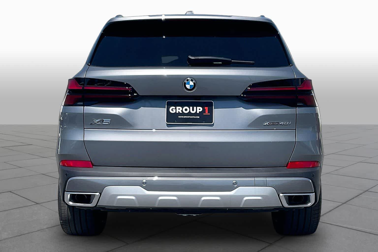Used 2026 BMW X5 xDrive40i AWD/4WD image 4
