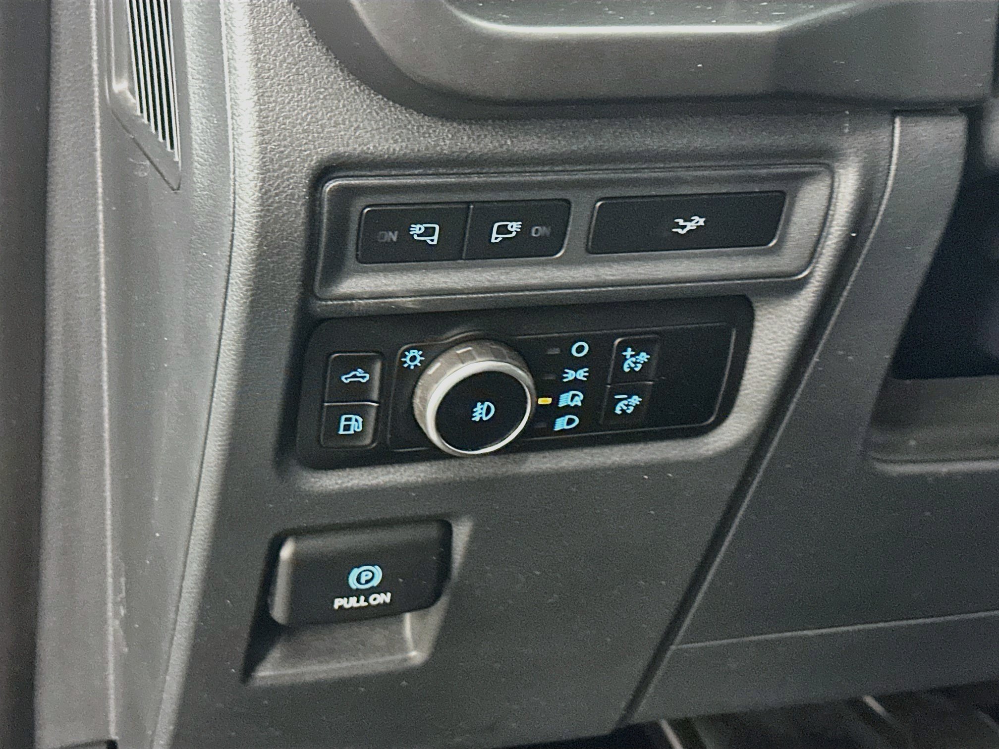 Used 2024 Ford F150 XLT w/ Equipment Group 302A MID AWD/4WD image 17