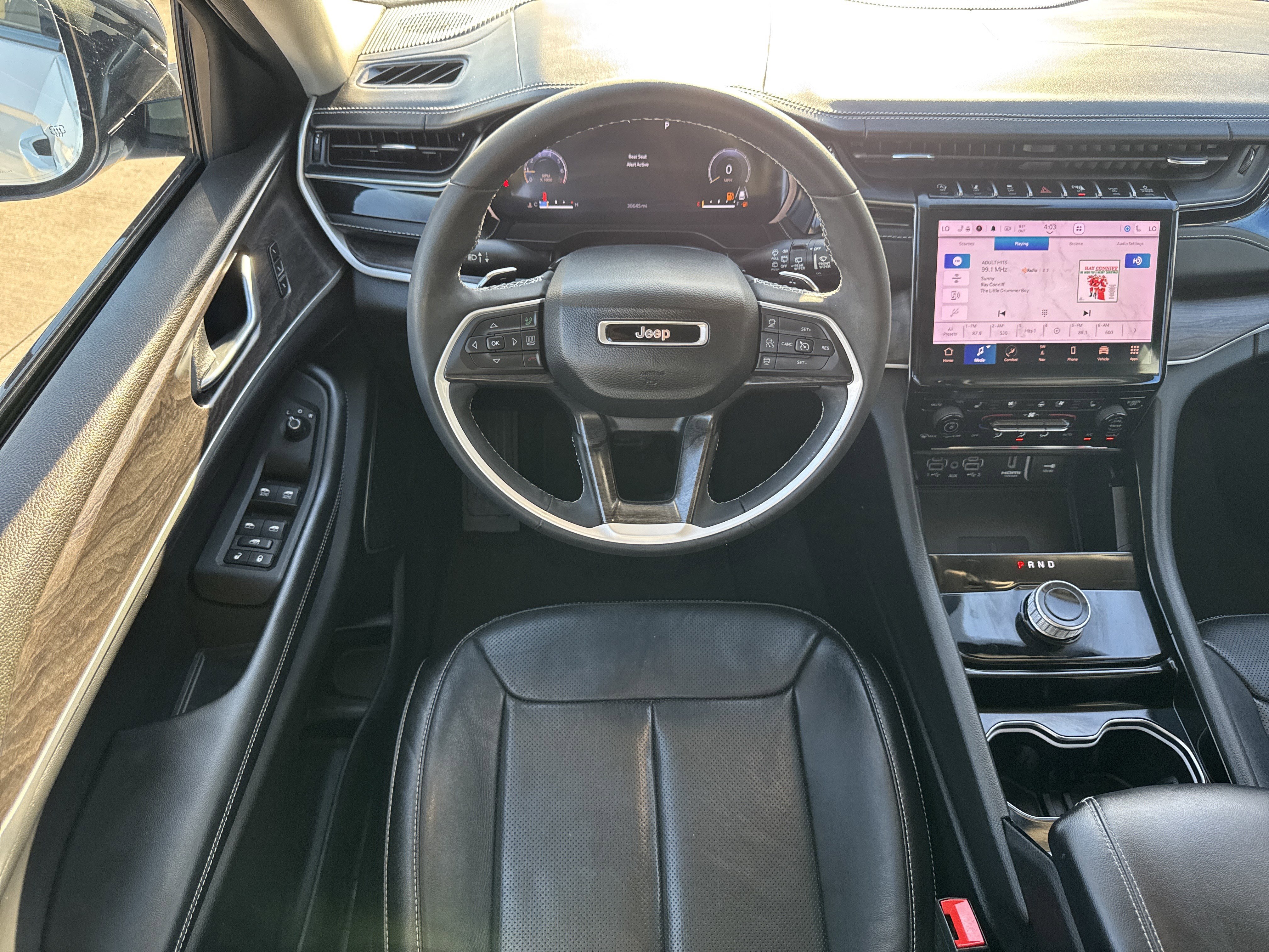 Used 2023 Jeep Grand Cherokee L Limited w/ Luxury Tech Group II image 14