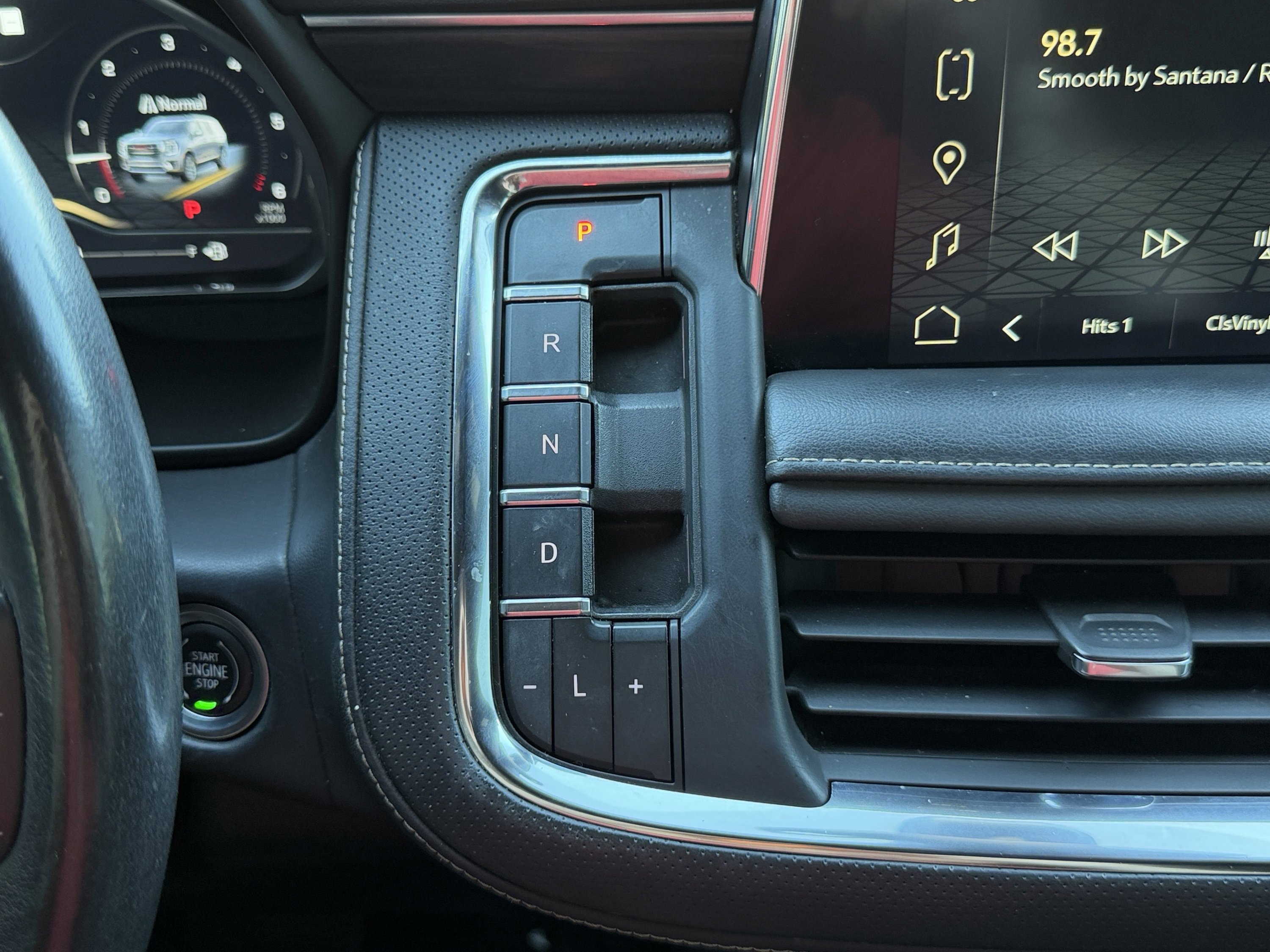 Used 2022 GMC Yukon XL SLT w/ SLT Luxury Package RWD image 51