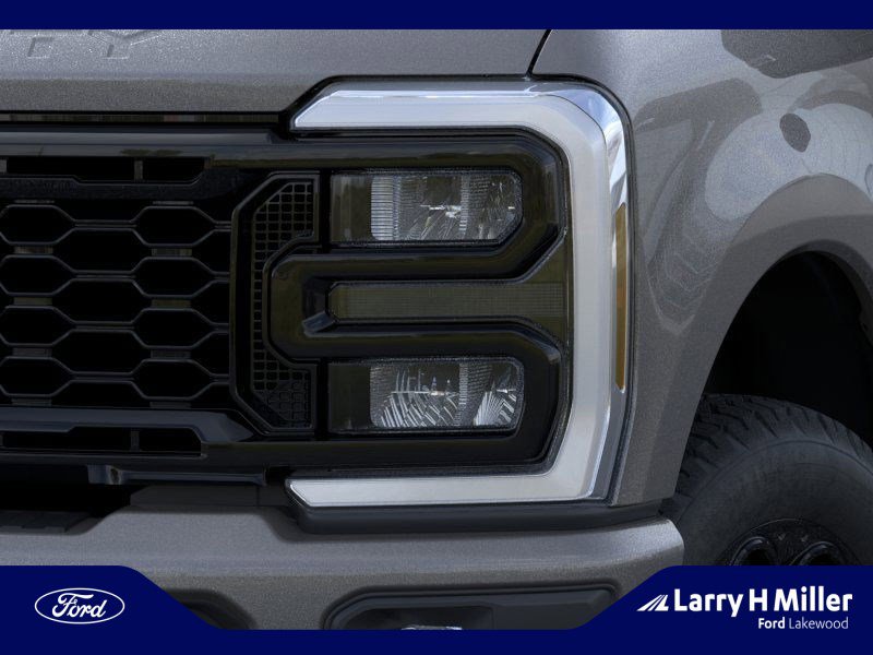 New 2026 Ford F250 Lariat w/ Black Appearance Package image 18