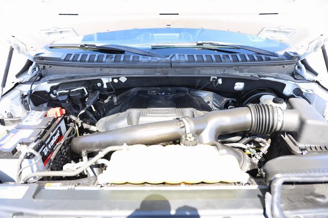 Used 2019 Ford Expedition XLT image 26