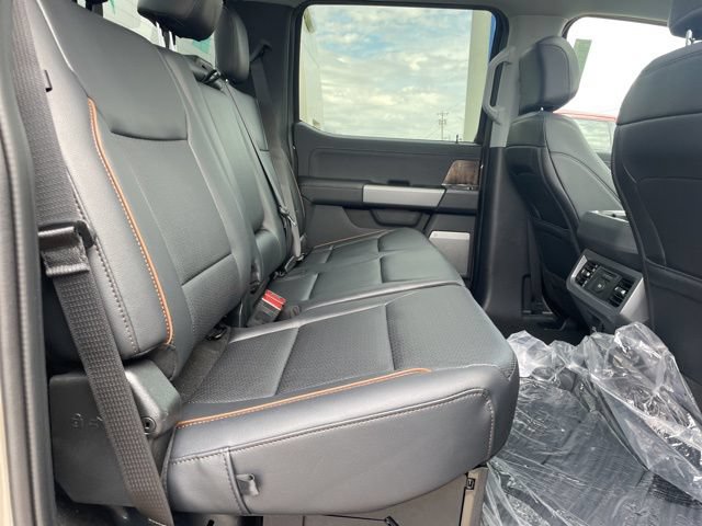 New 2026 Ford F250 Lariat w/ Lariat Ultimate Package AWD/4WD image 17