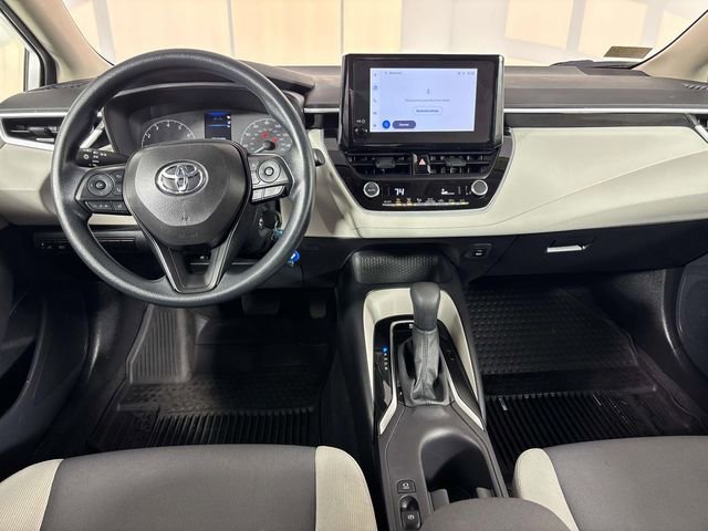 Used 2025 Toyota Corolla LE image 13