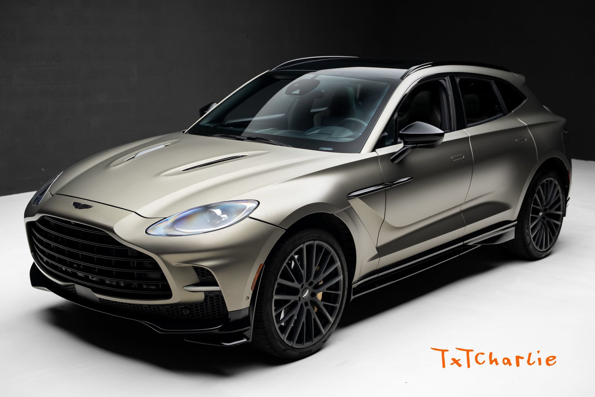Used 2023 Aston Martin DBX 707