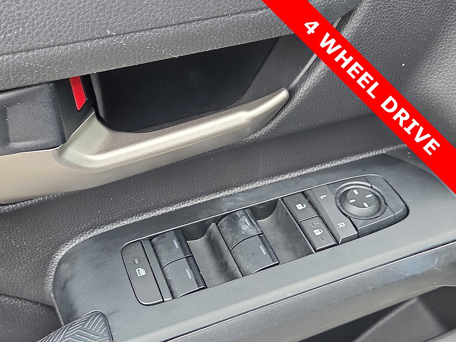 Used 2024 Toyota Tacoma TRD Off-Road image 13