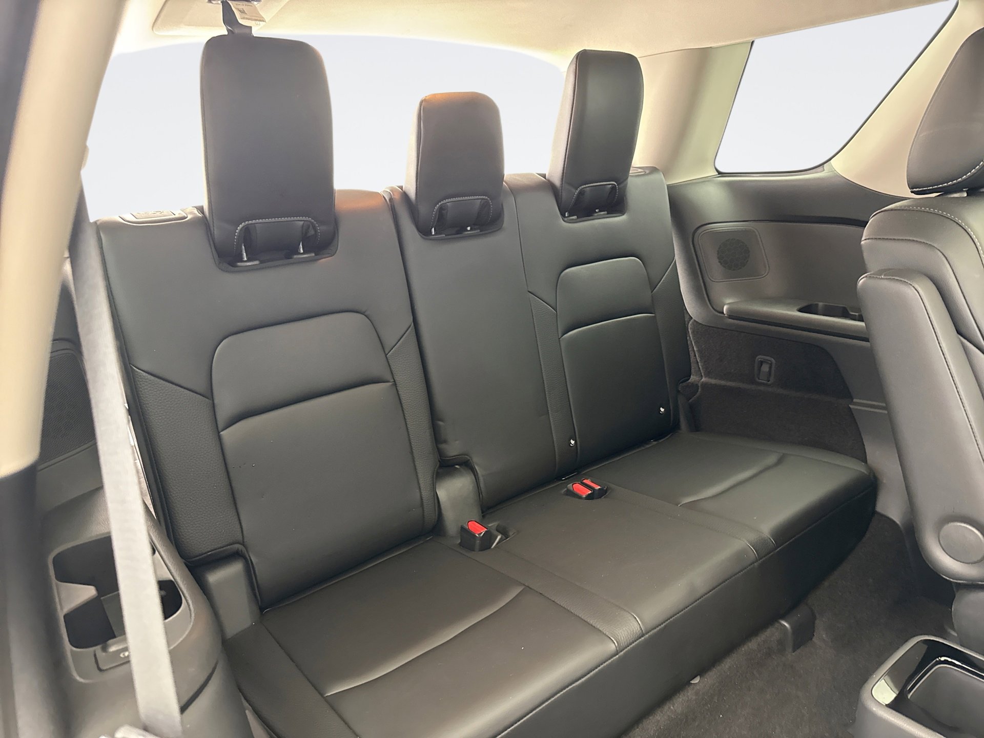 Used 2023 Nissan Pathfinder SL w/ SL Premium Package AWD/4WD image 18