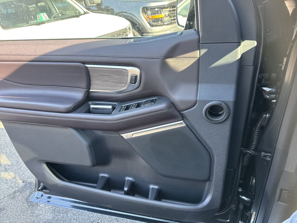 New 2026 Ford Expedition Platinum w/ Platinum Ultimate Package image 21