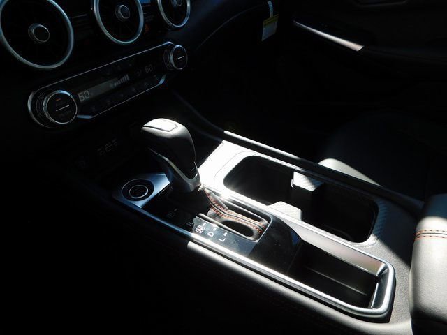 Used 2025 Nissan Sentra SR w/ SR Premium Package image 26