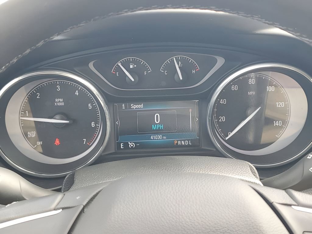 Used 2020 Buick Envision Essence image 37