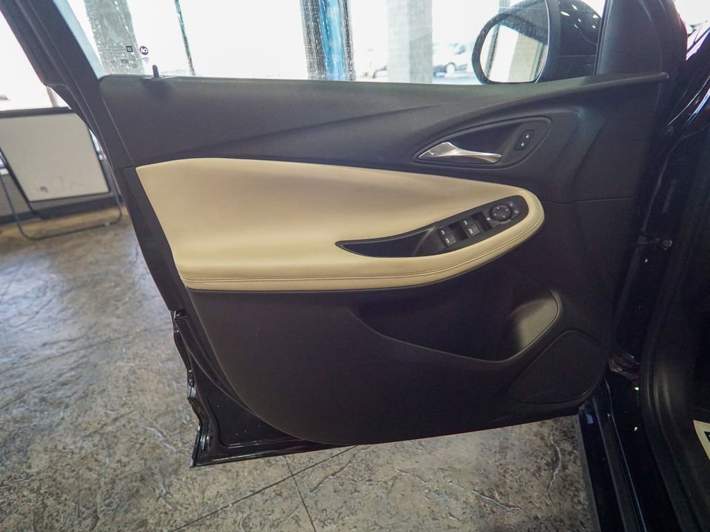 Used 2024 Buick Encore GX Sport Touring image 16