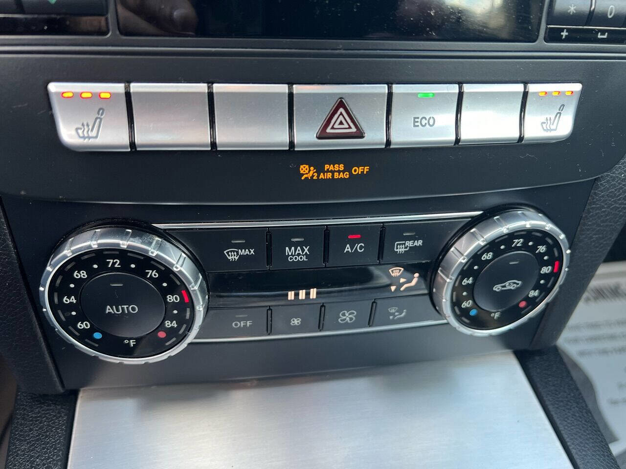 Used 2013 Mercedes-Benz C 300 4MATIC Sedan image 29